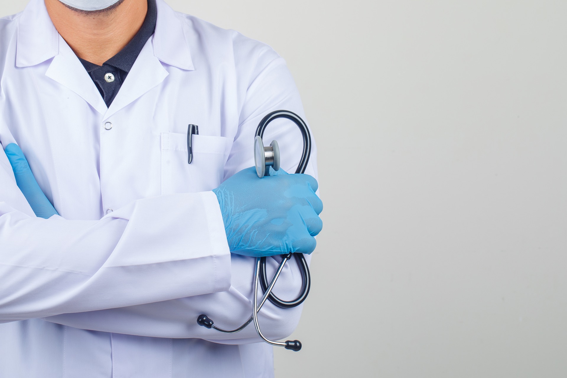 Médico em consultório
